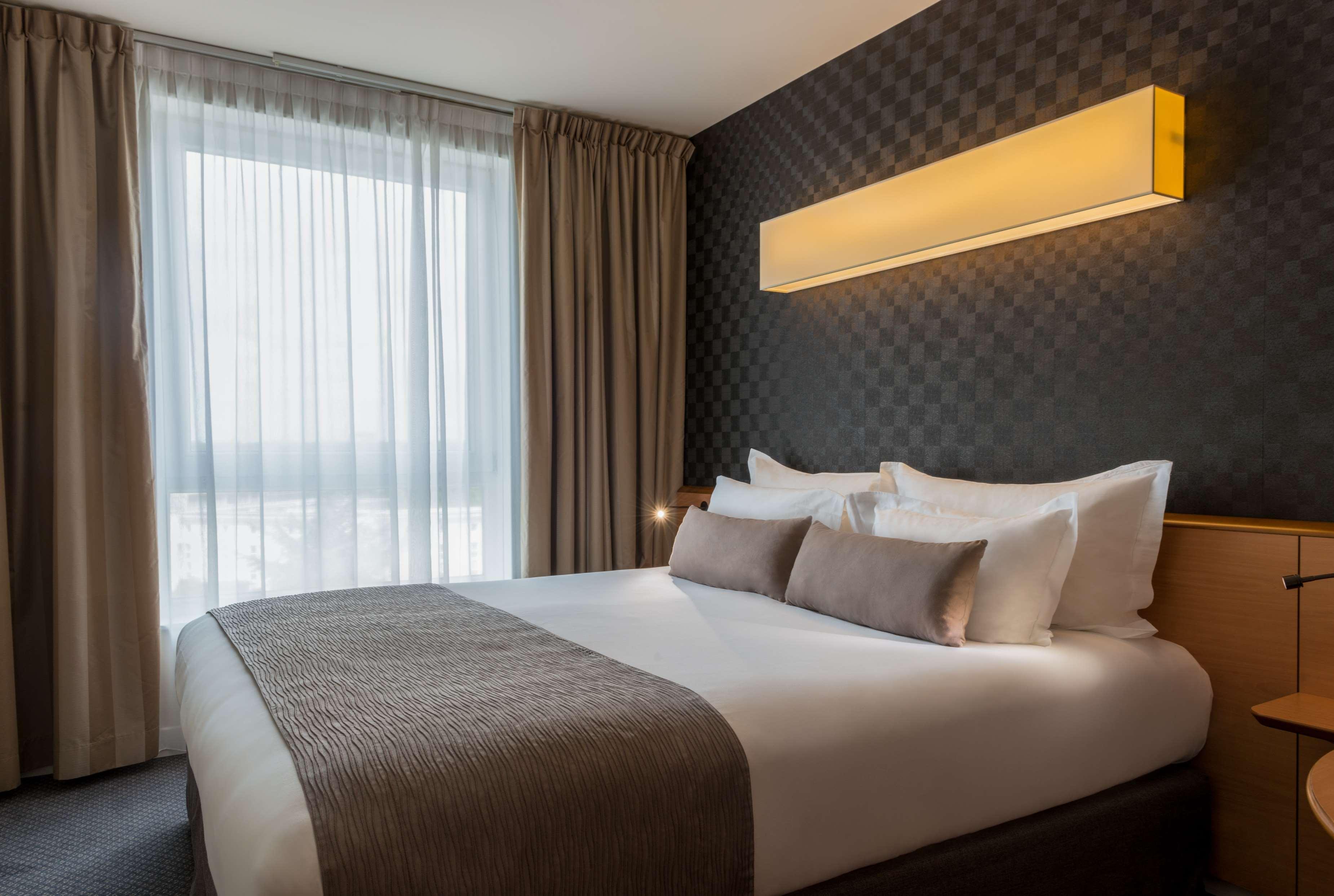 Best Western Plus Paris Сакле Екстериор снимка