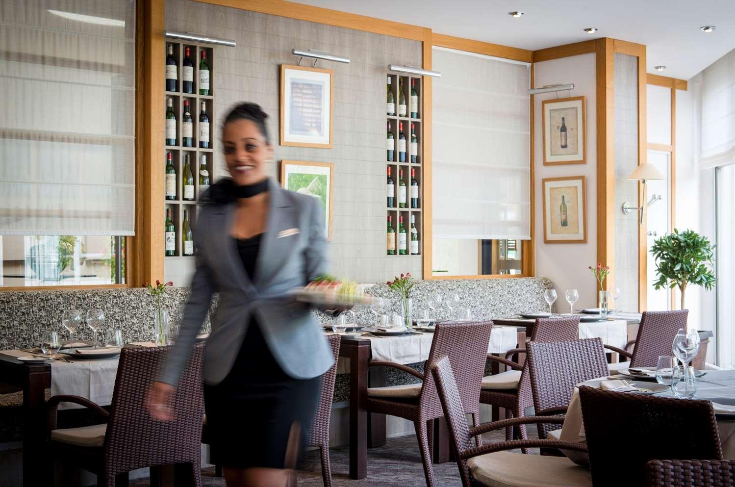 Best Western Plus Paris Сакле Екстериор снимка