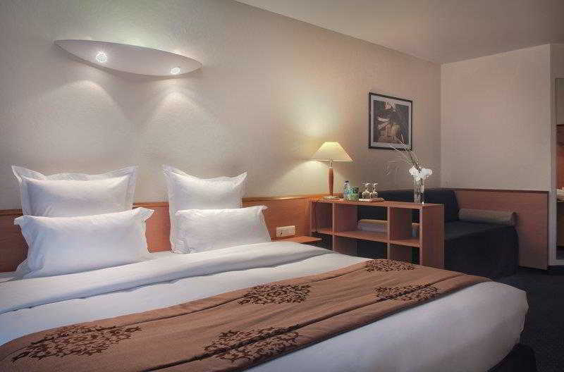 Best Western Plus Paris Сакле Екстериор снимка
